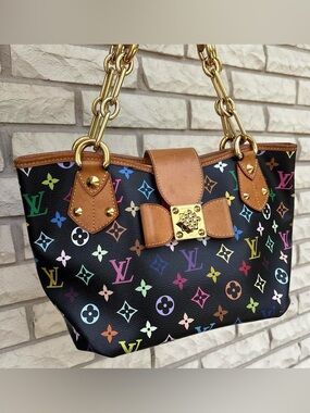 Authentic Louis Vuitton x Takashi Murakami monogram multicolored Annie hand bag
